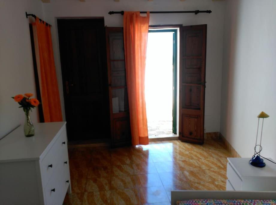 Antic Estanc Villa กัมปาเนต ภายนอก รูปภาพ