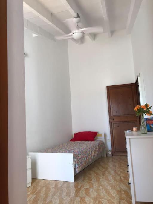 Antic Estanc Villa กัมปาเนต ภายนอก รูปภาพ