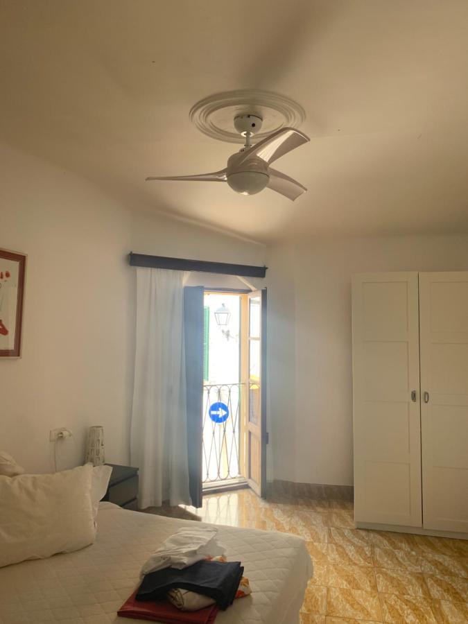 Antic Estanc Villa กัมปาเนต ภายนอก รูปภาพ